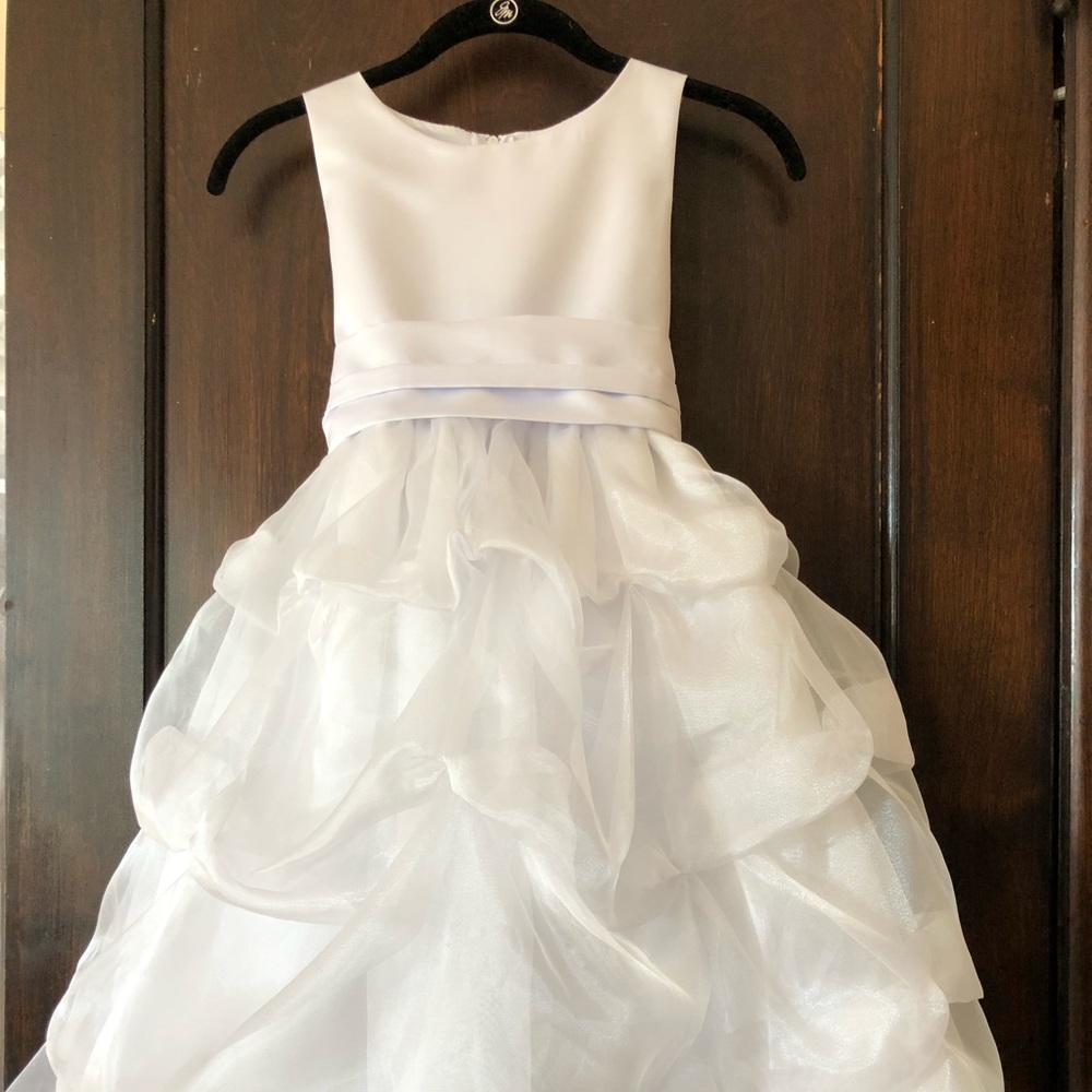 Beautiful solid white girls dress WONDER GIRL size 8 communion flower girl - Picture 2 of 12
